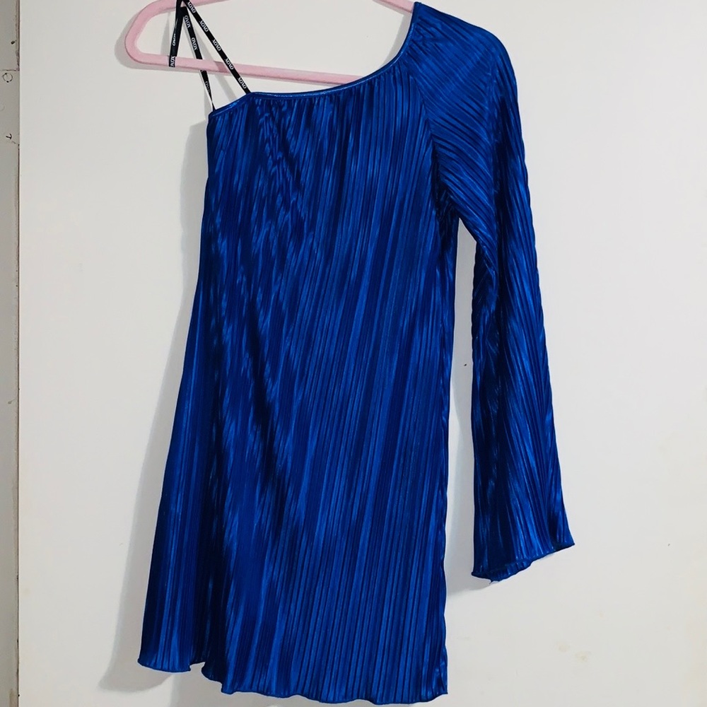 NWOT XOXO pleated blue dress S